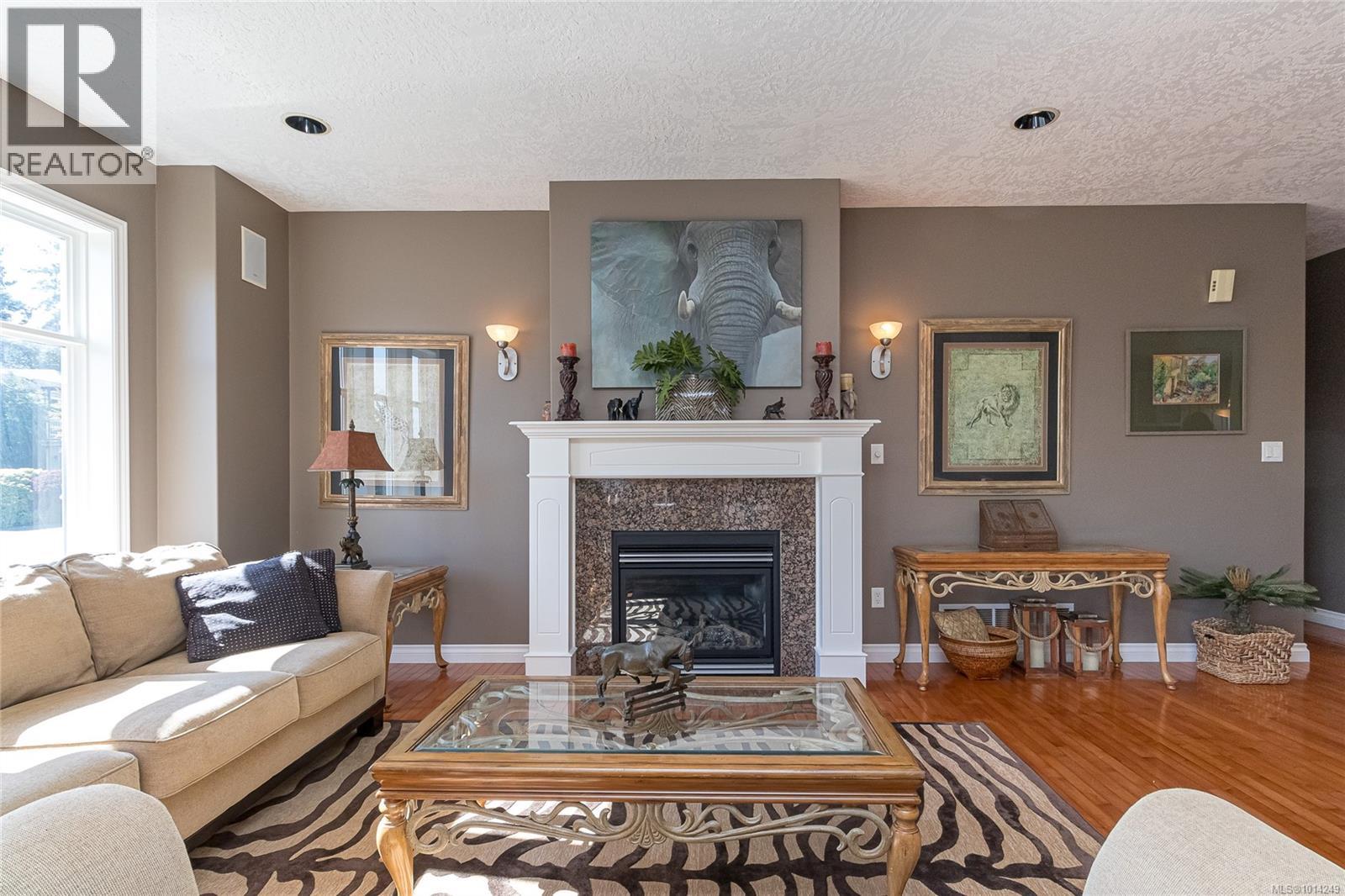  1204 Knockan Place, Saanich