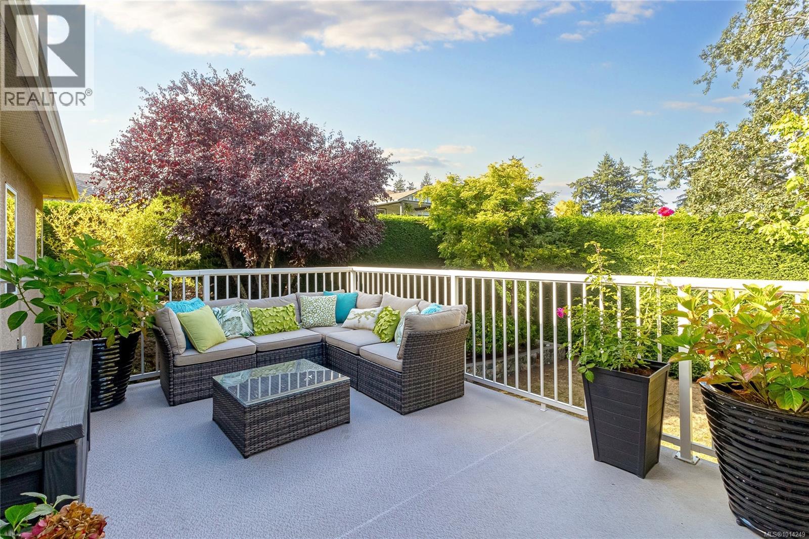 1204 Knockan Place, Saanich