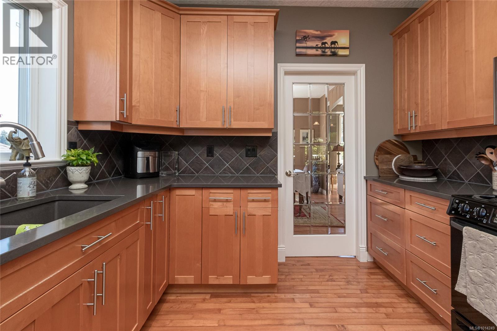  1204 Knockan Place, Saanich
