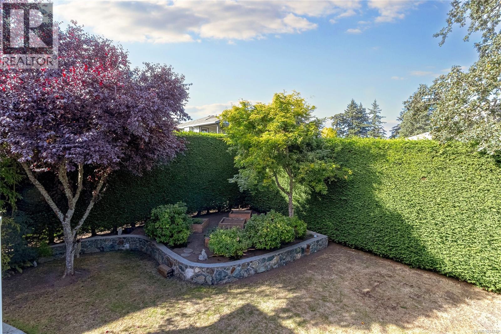  1204 Knockan Place, Saanich