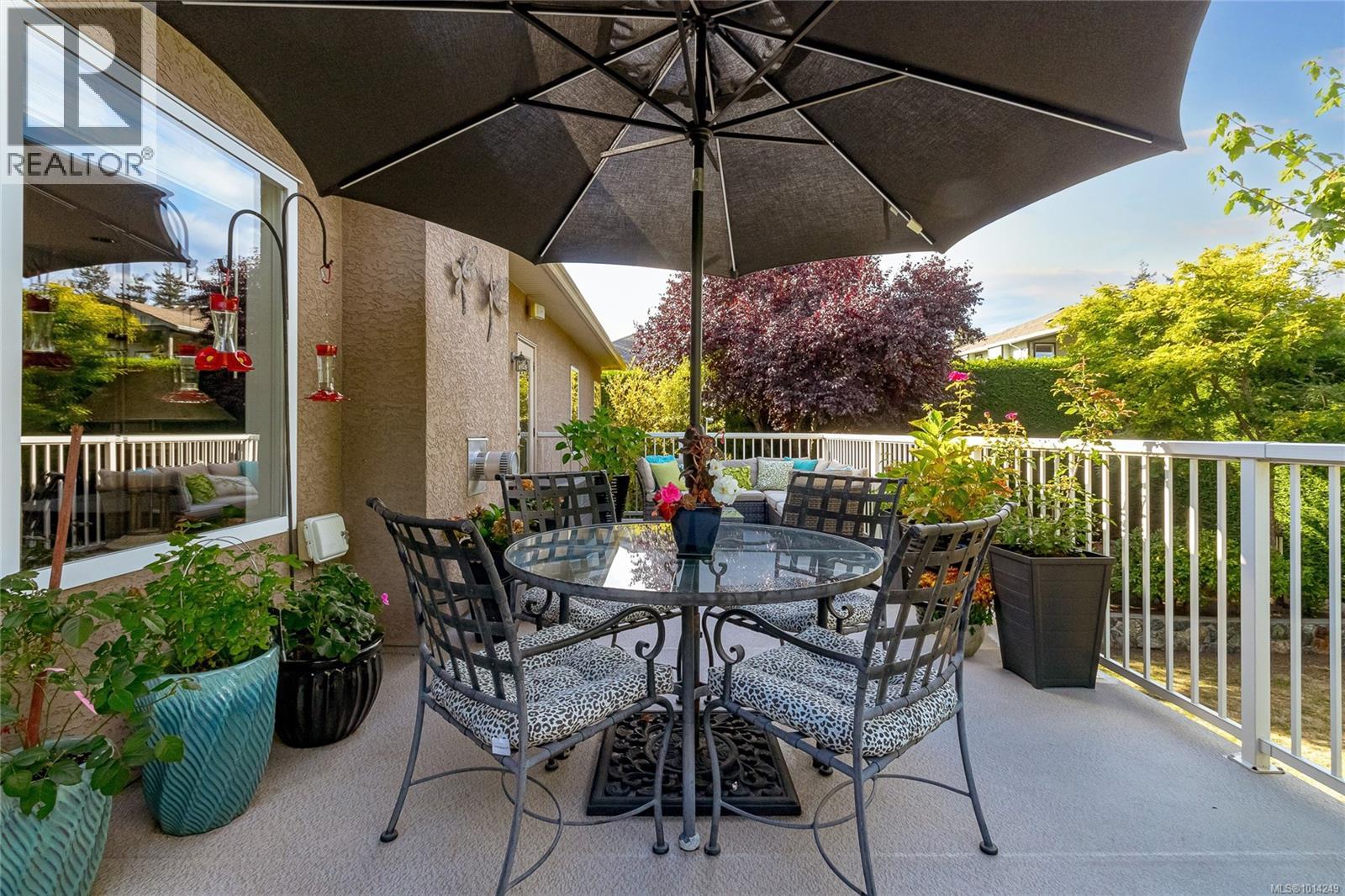  1204 Knockan Place, Saanich
