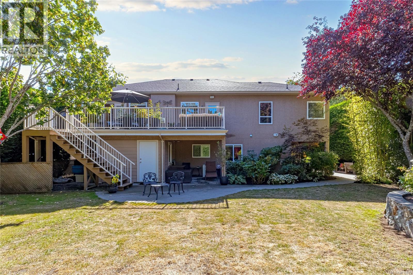  1204 Knockan Place, Saanich