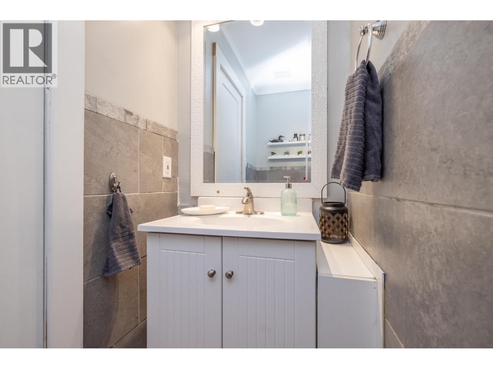 #27-4949 57 Street, Delta