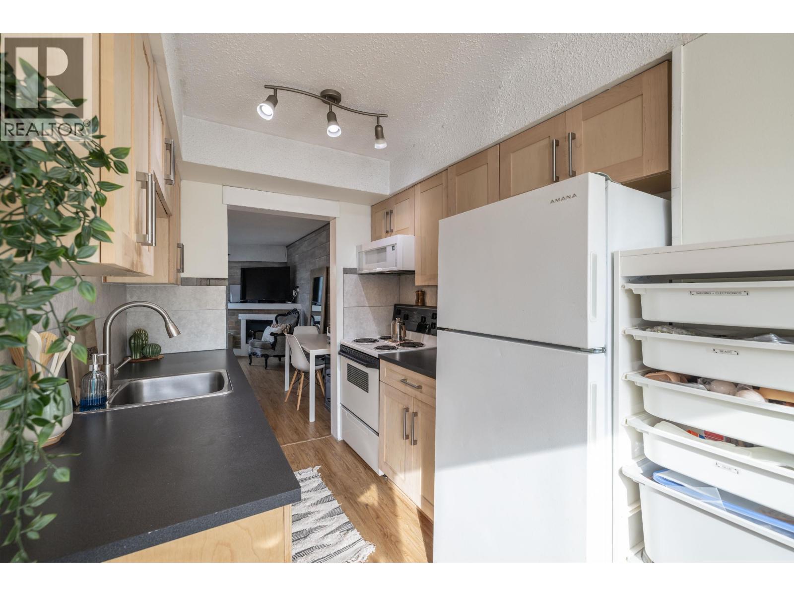 #27-4949 57 Street, Delta