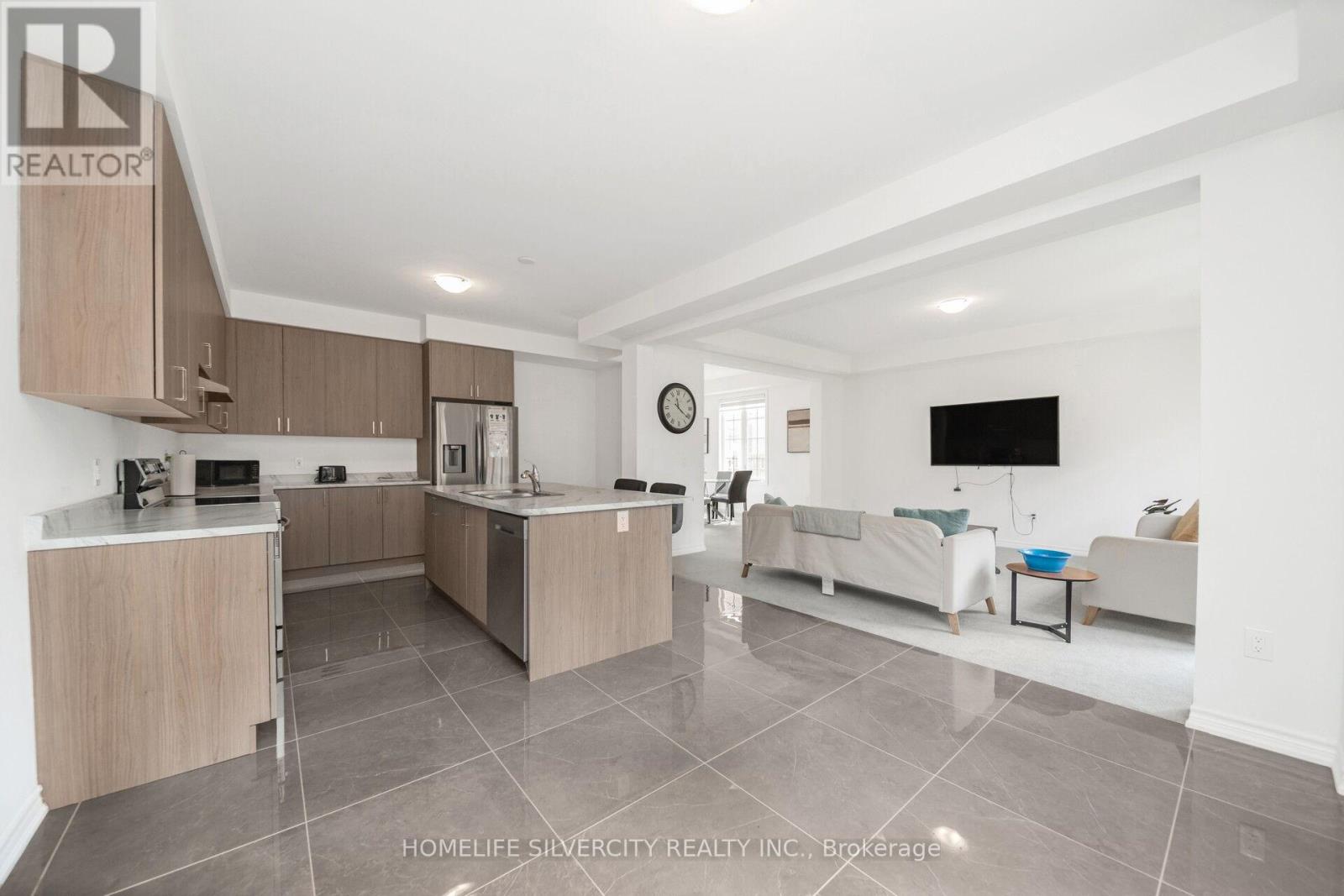 26 SASSAFRASS ROAD - 12