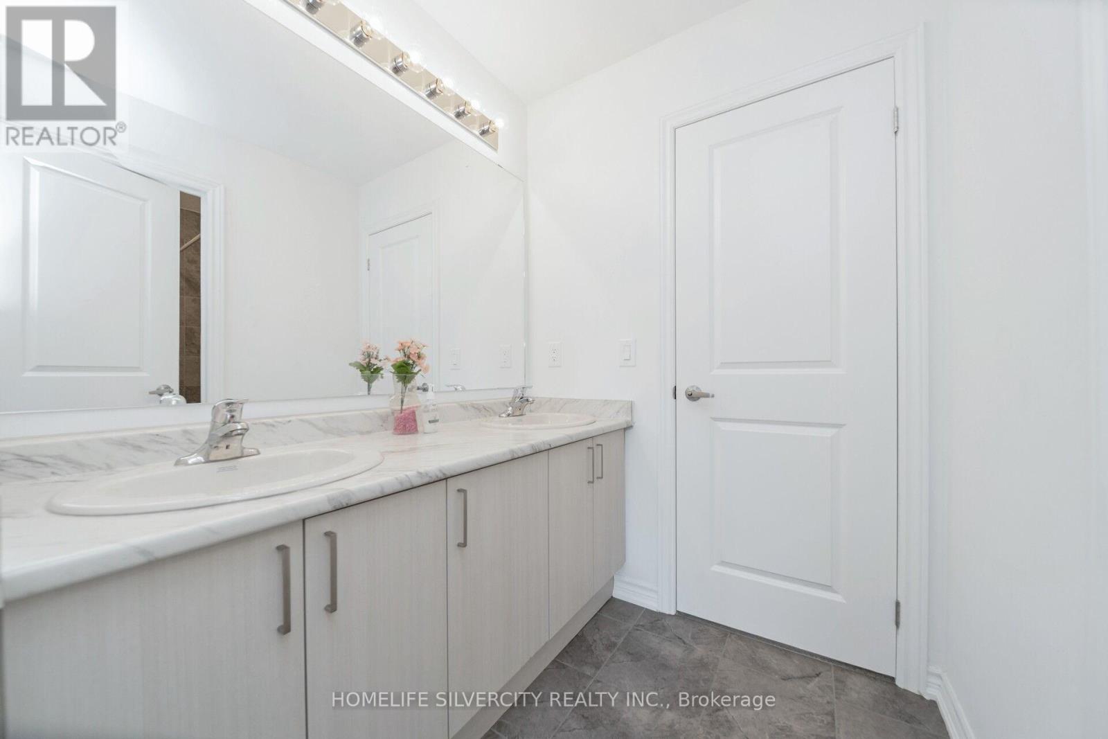 26 SASSAFRASS ROAD - 31