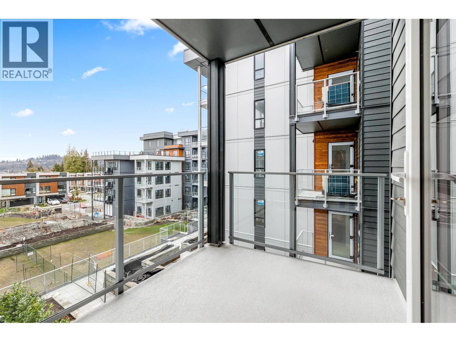 408 3596 MALSUM DRIVE, North Vancouver