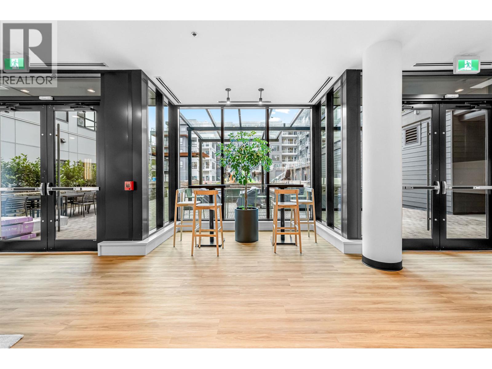 408 3596 MALSUM DRIVE, North Vancouver