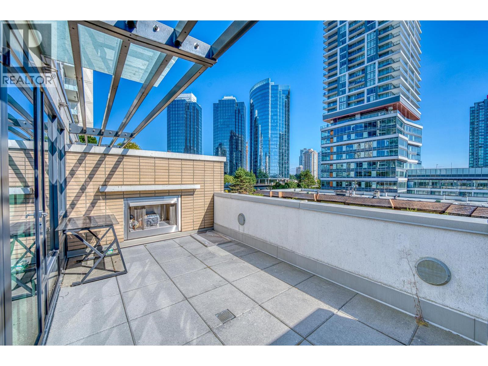 403 6461 TELFORD AVENUE, Burnaby