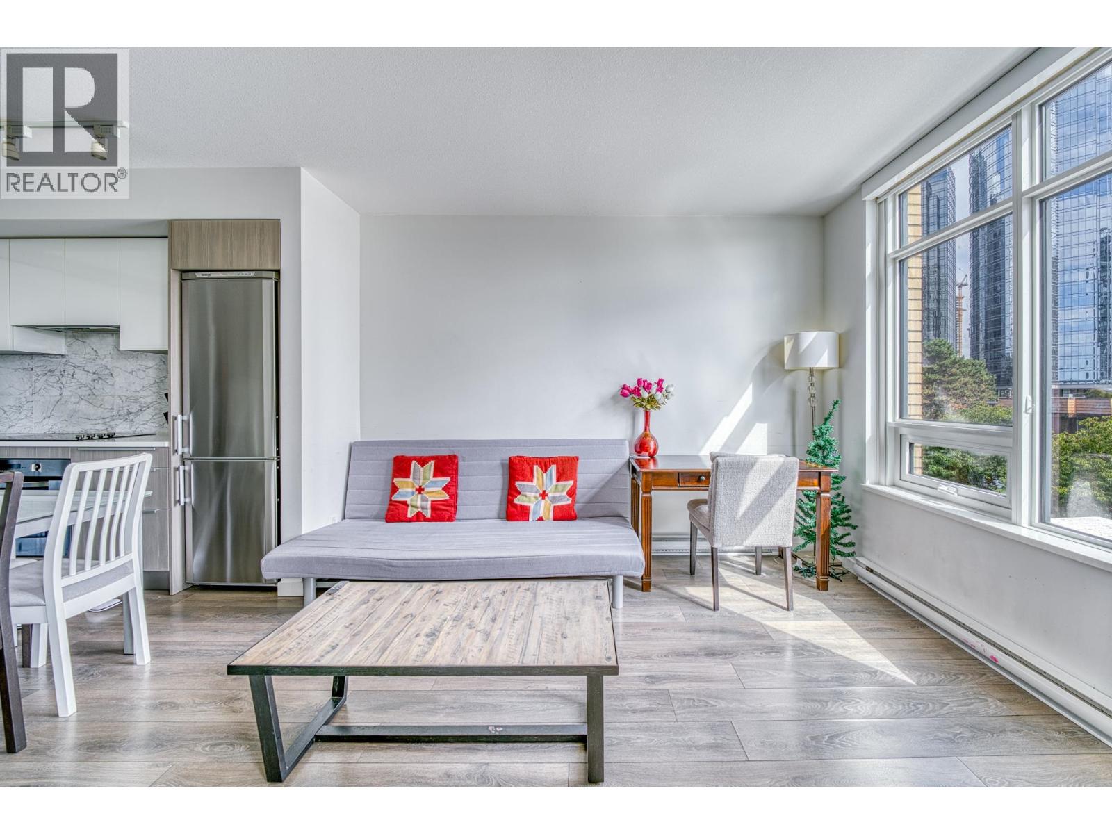 403 6461 TELFORD AVENUE, Burnaby