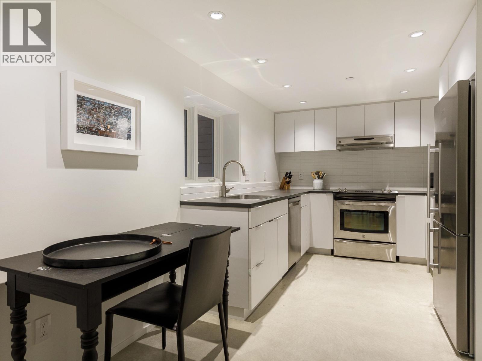 1641-1643 COLLINGWOOD STREET, Vancouver