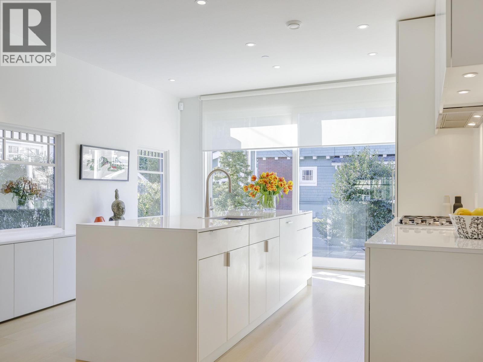 1641-1643 COLLINGWOOD STREET, Vancouver