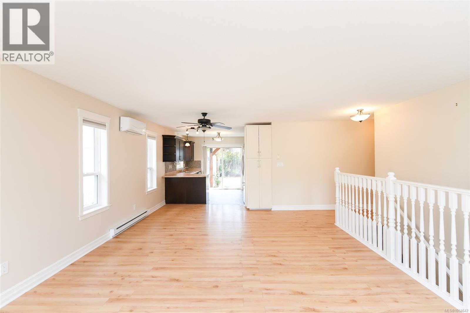 2455 Avro Arrow Dr, Comox
