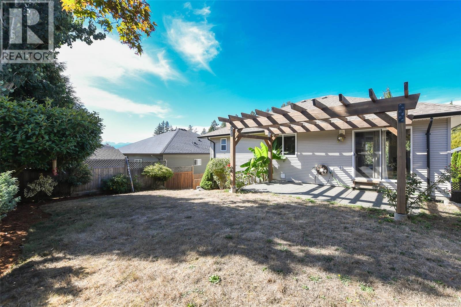 2455 Avro Arrow Dr, Comox