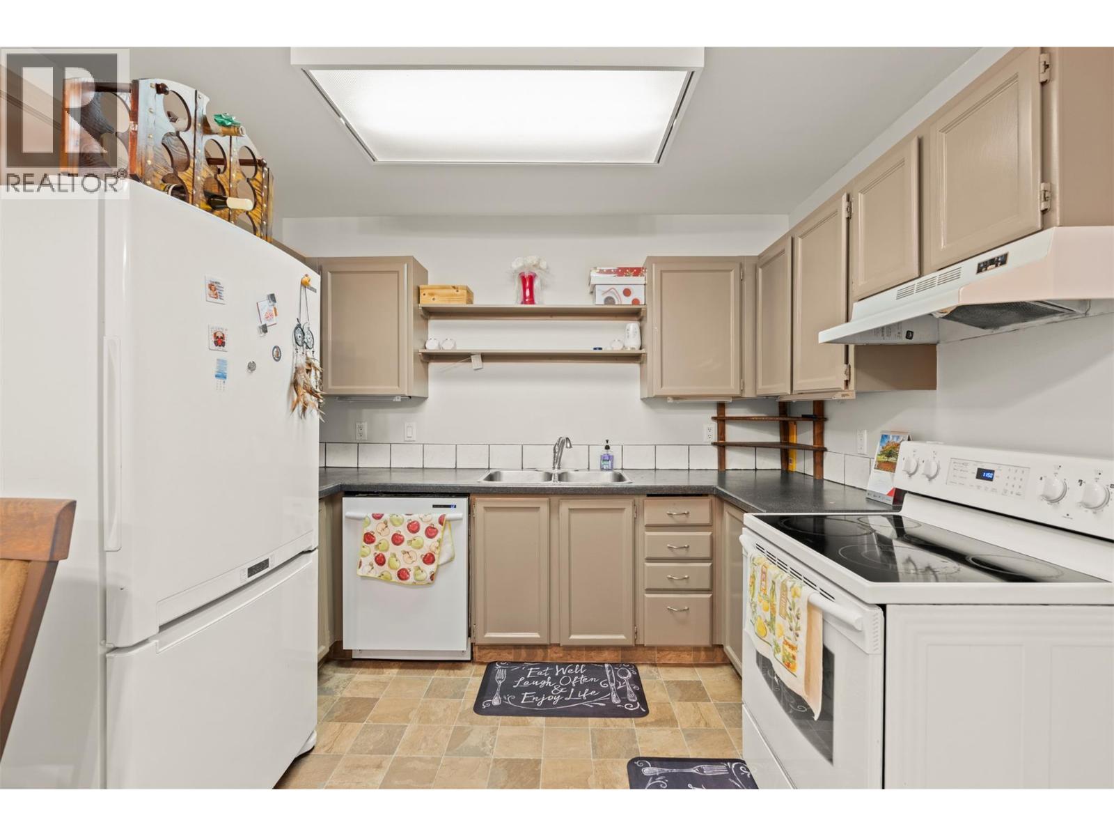 #318 3901 32 Avenue - 11