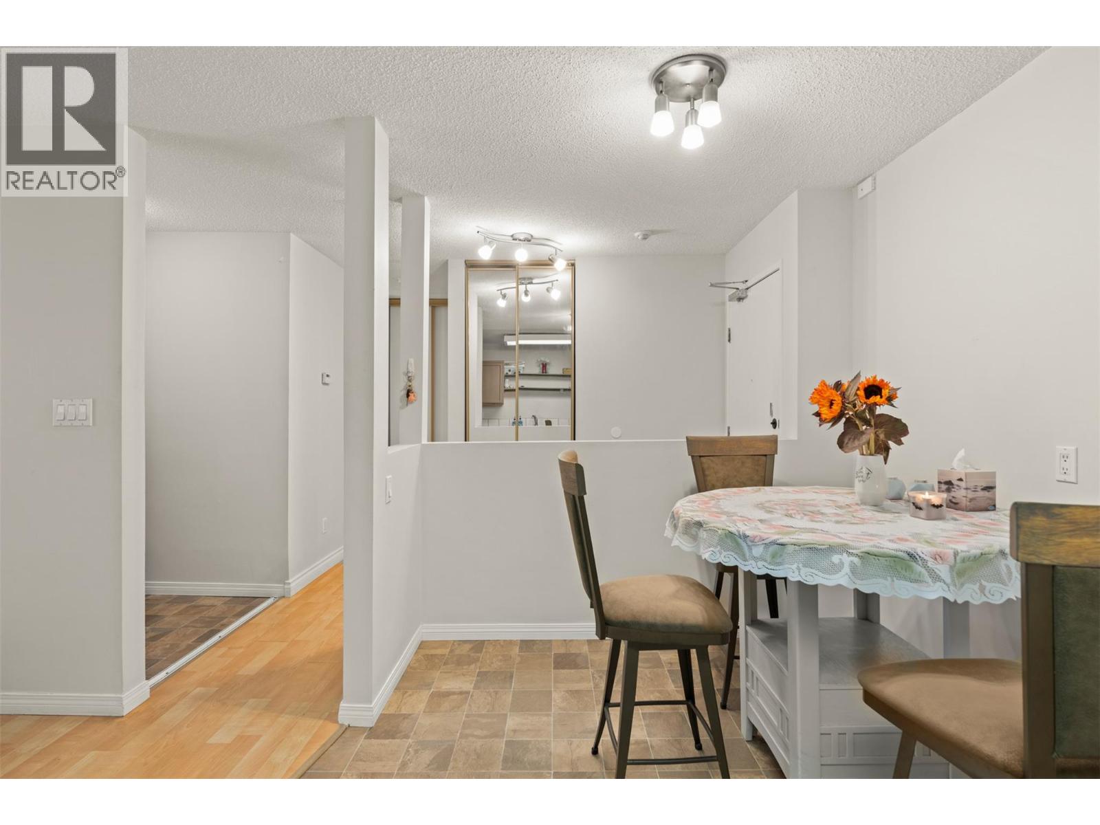 #318 3901 32 Avenue - 15