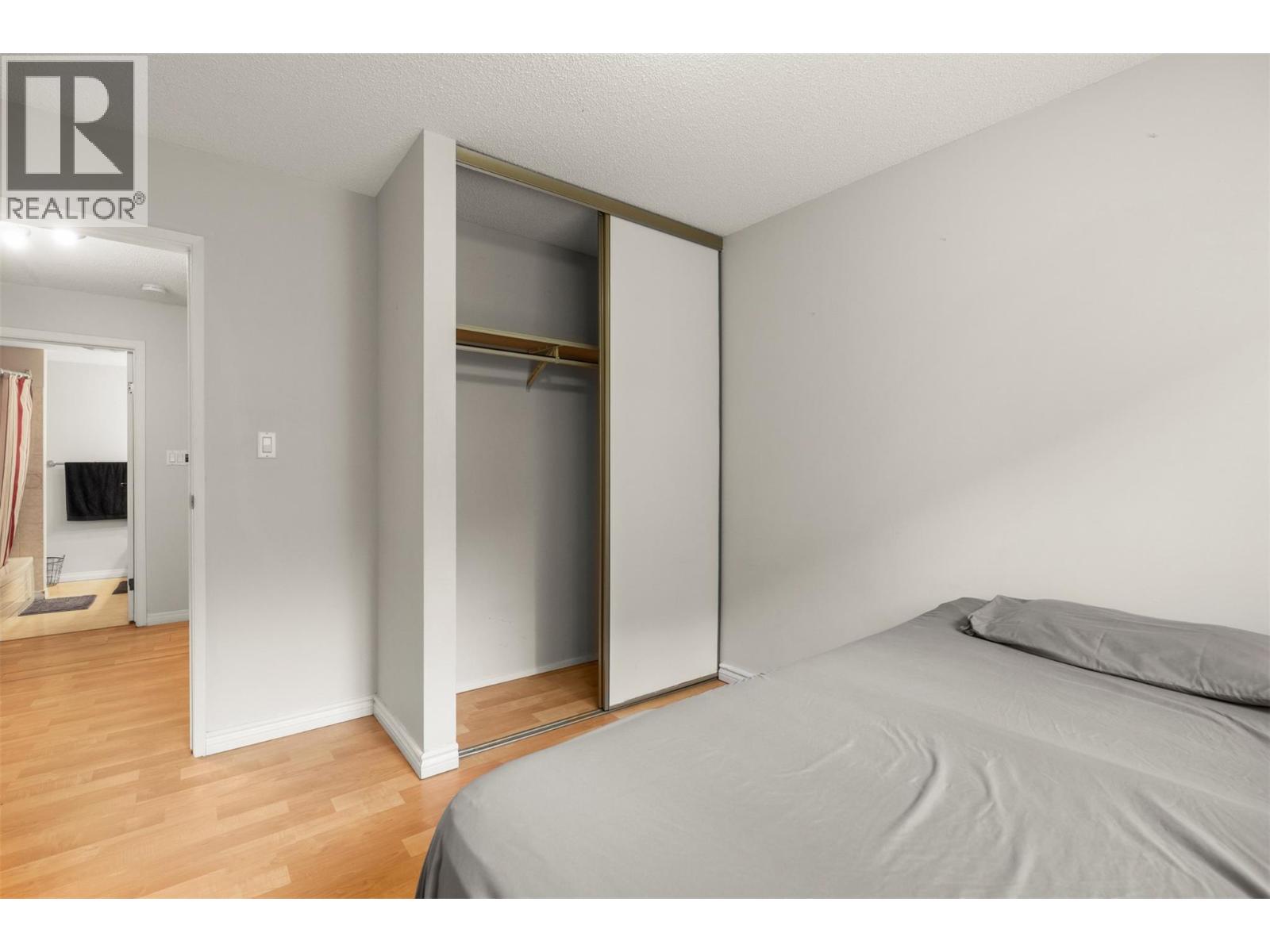 #318 3901 32 Avenue - 24