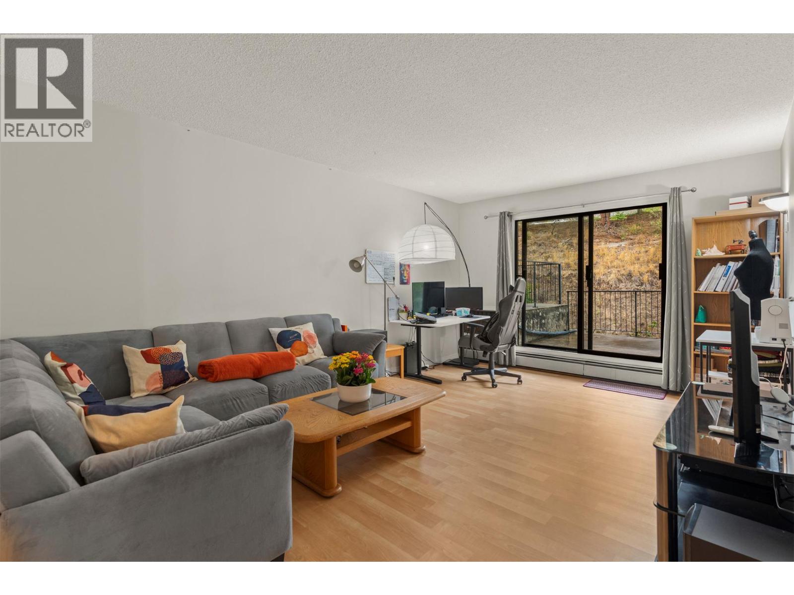 #318 3901 32 Avenue - 6