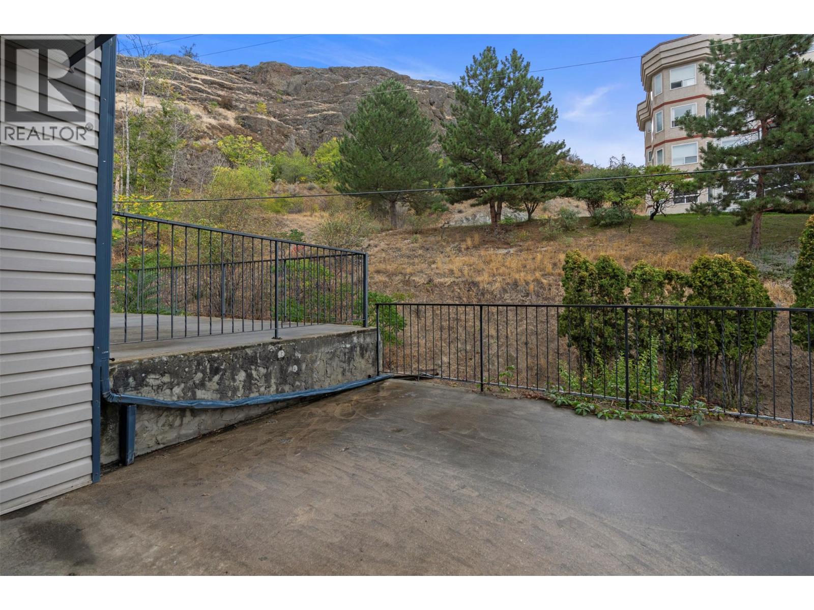#318 3901 32 Avenue - 31