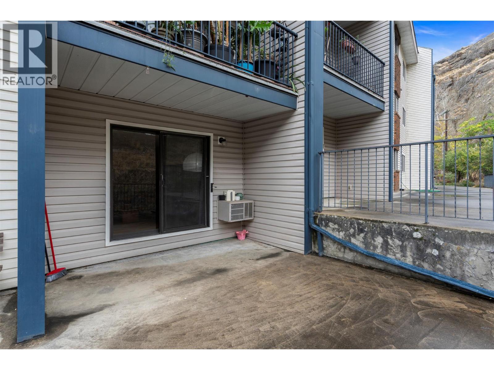 #318 3901 32 Avenue - 29