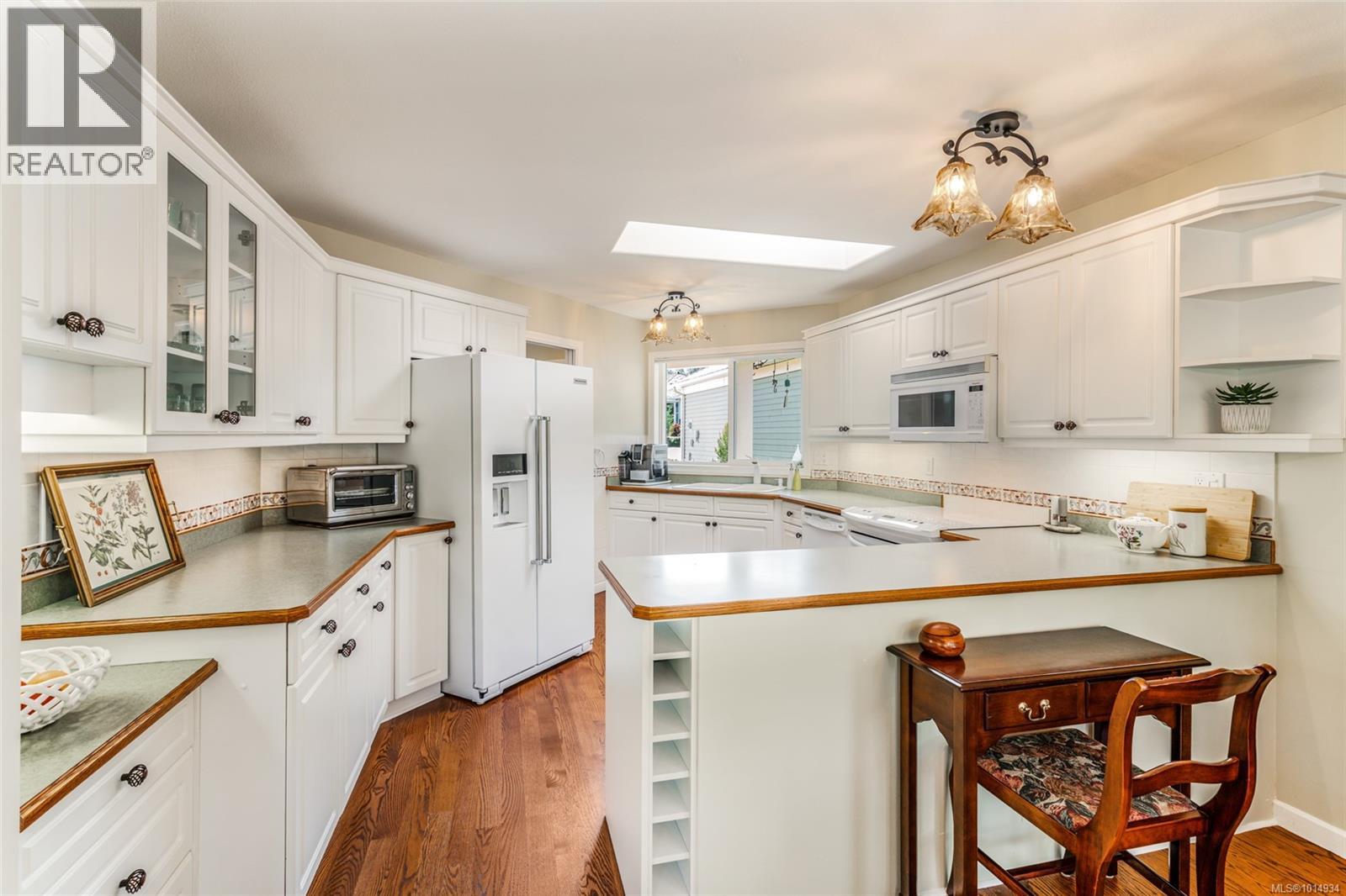1299 Leeward Way, Qualicum Beach