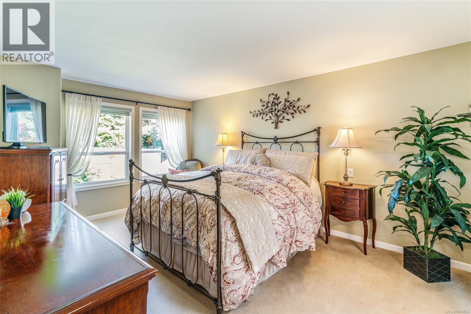 1299 Leeward Way, Qualicum Beach