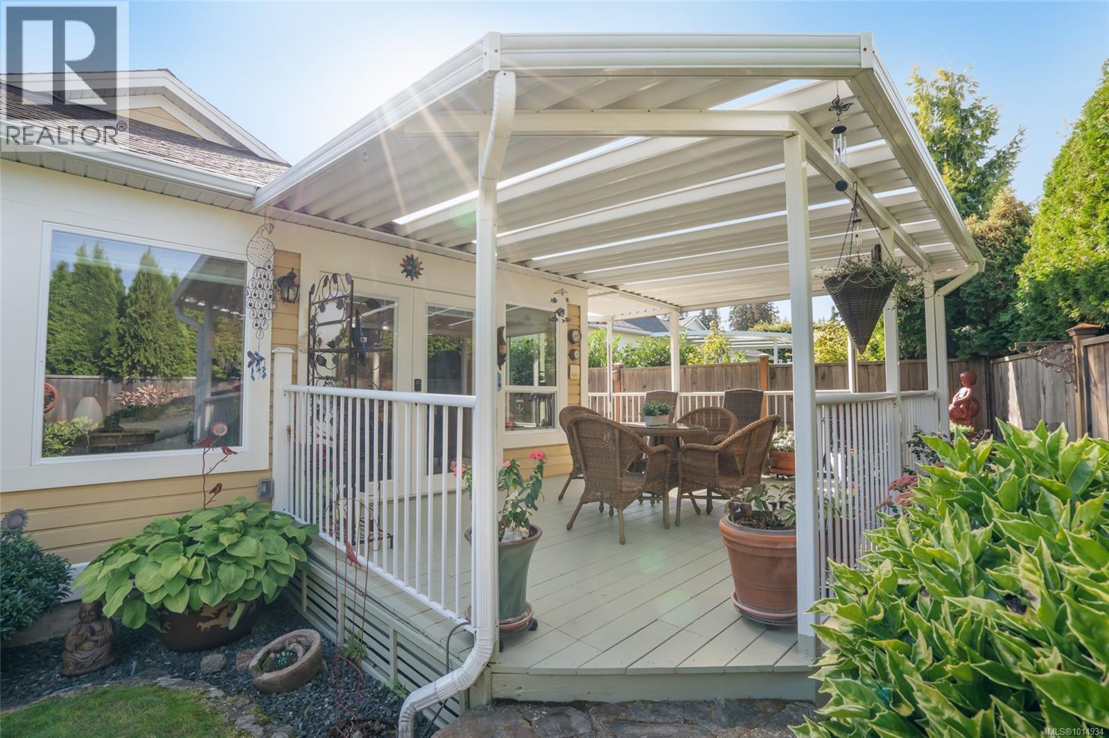 1299 Leeward Way, Qualicum Beach