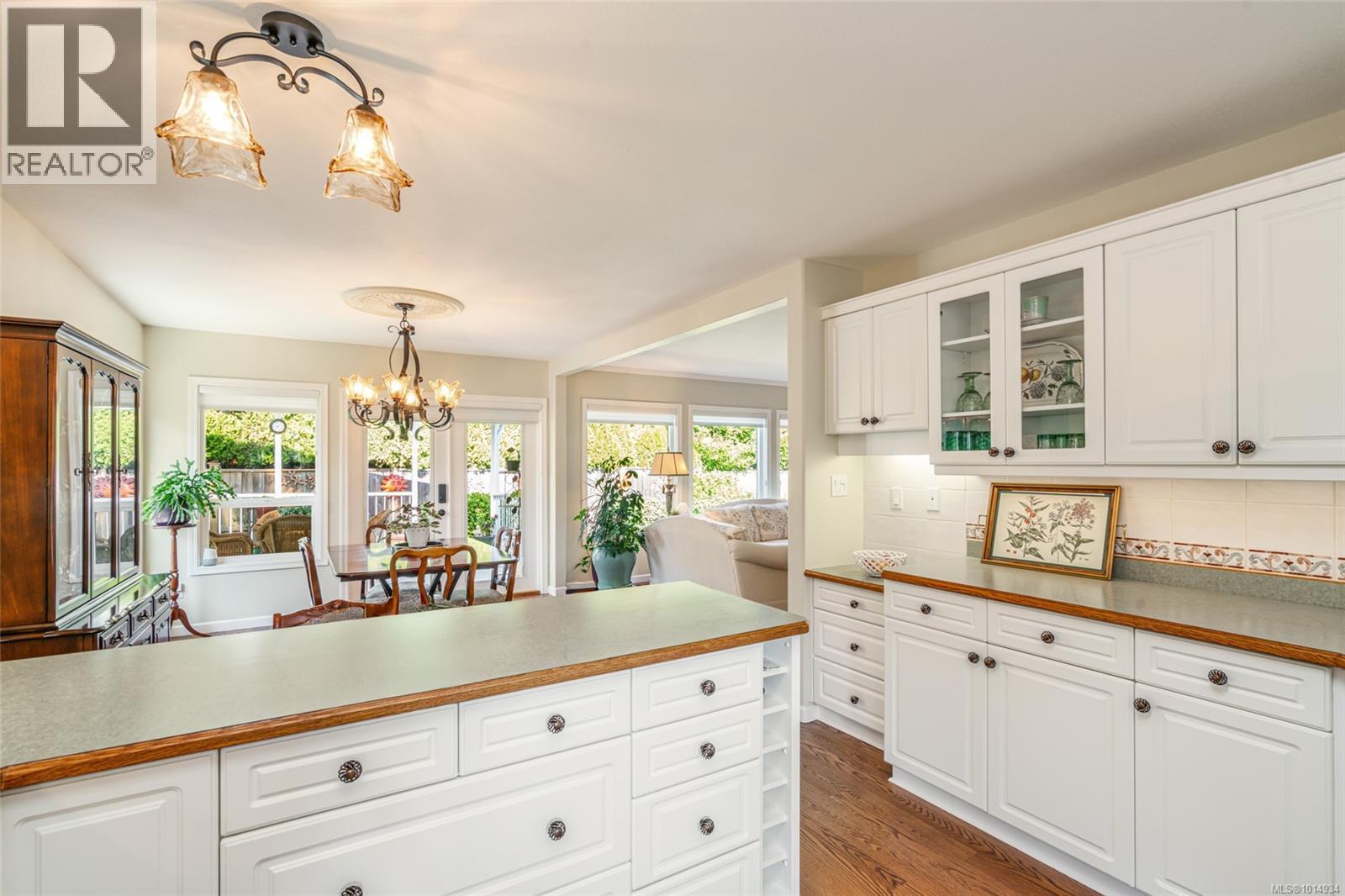 1299 Leeward Way, Qualicum Beach