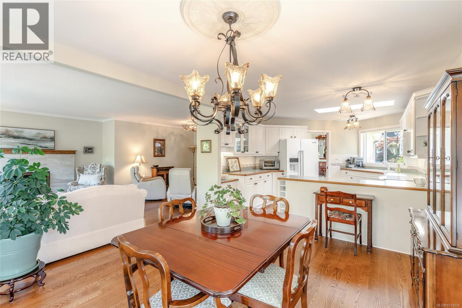 1299 Leeward Way, Qualicum Beach