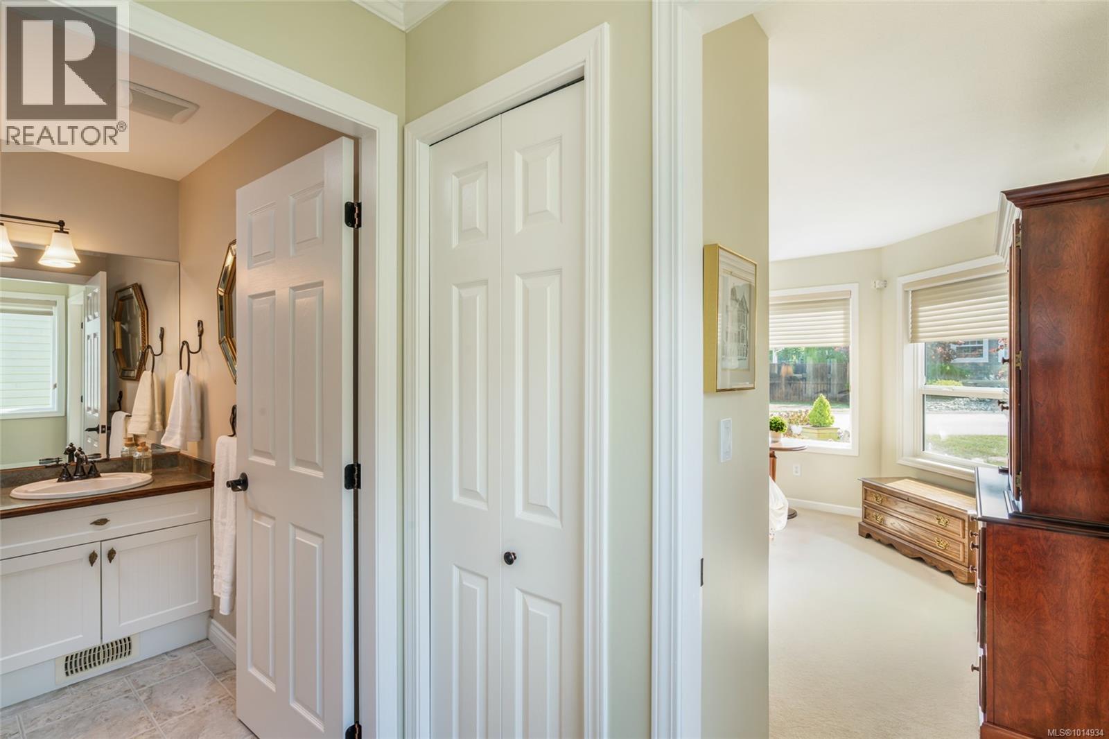 1299 Leeward Way, Qualicum Beach