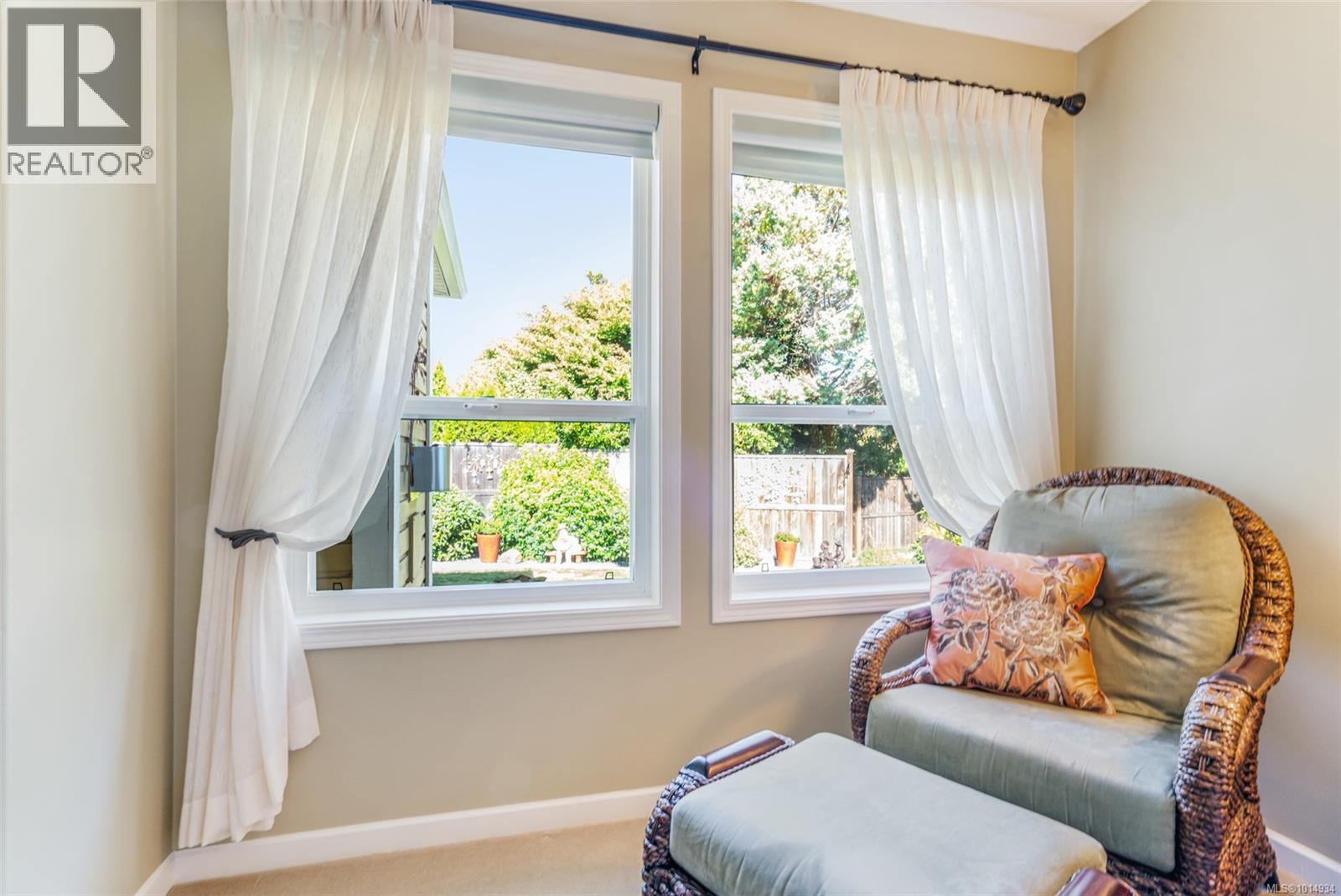 1299 Leeward Way, Qualicum Beach
