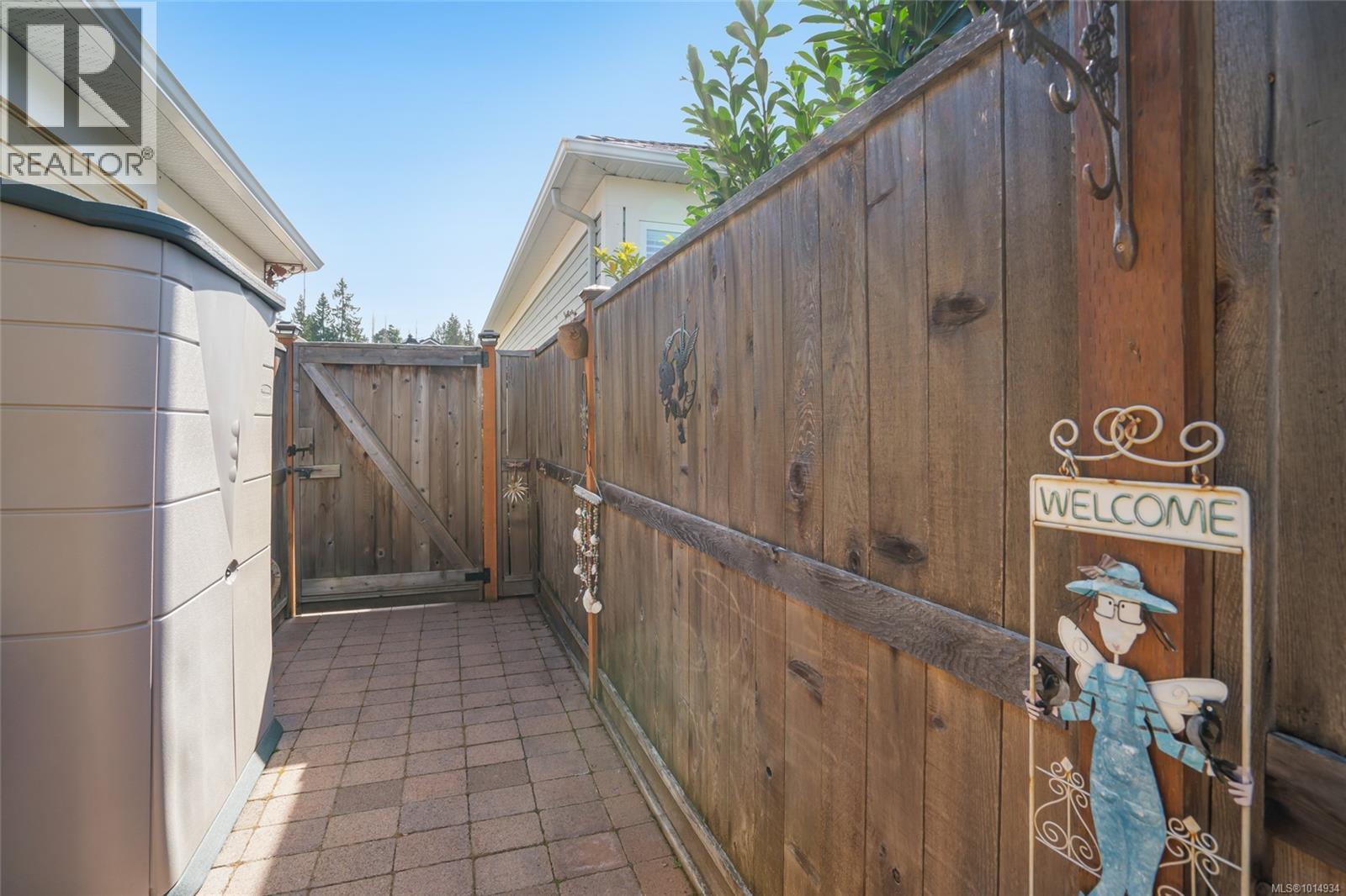 1299 Leeward Way, Qualicum Beach