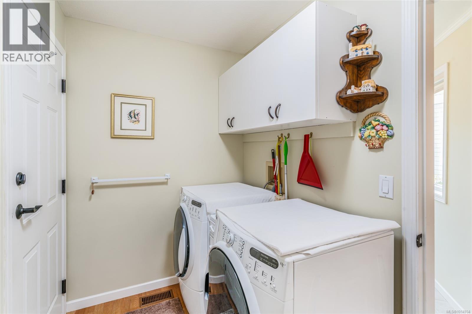 1299 Leeward Way, Qualicum Beach