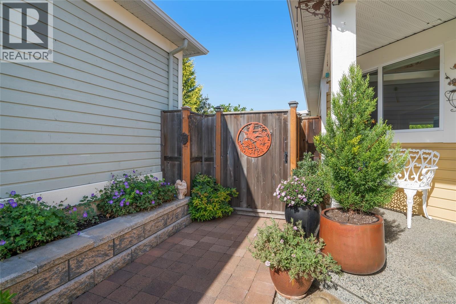 1299 Leeward Way, Qualicum Beach