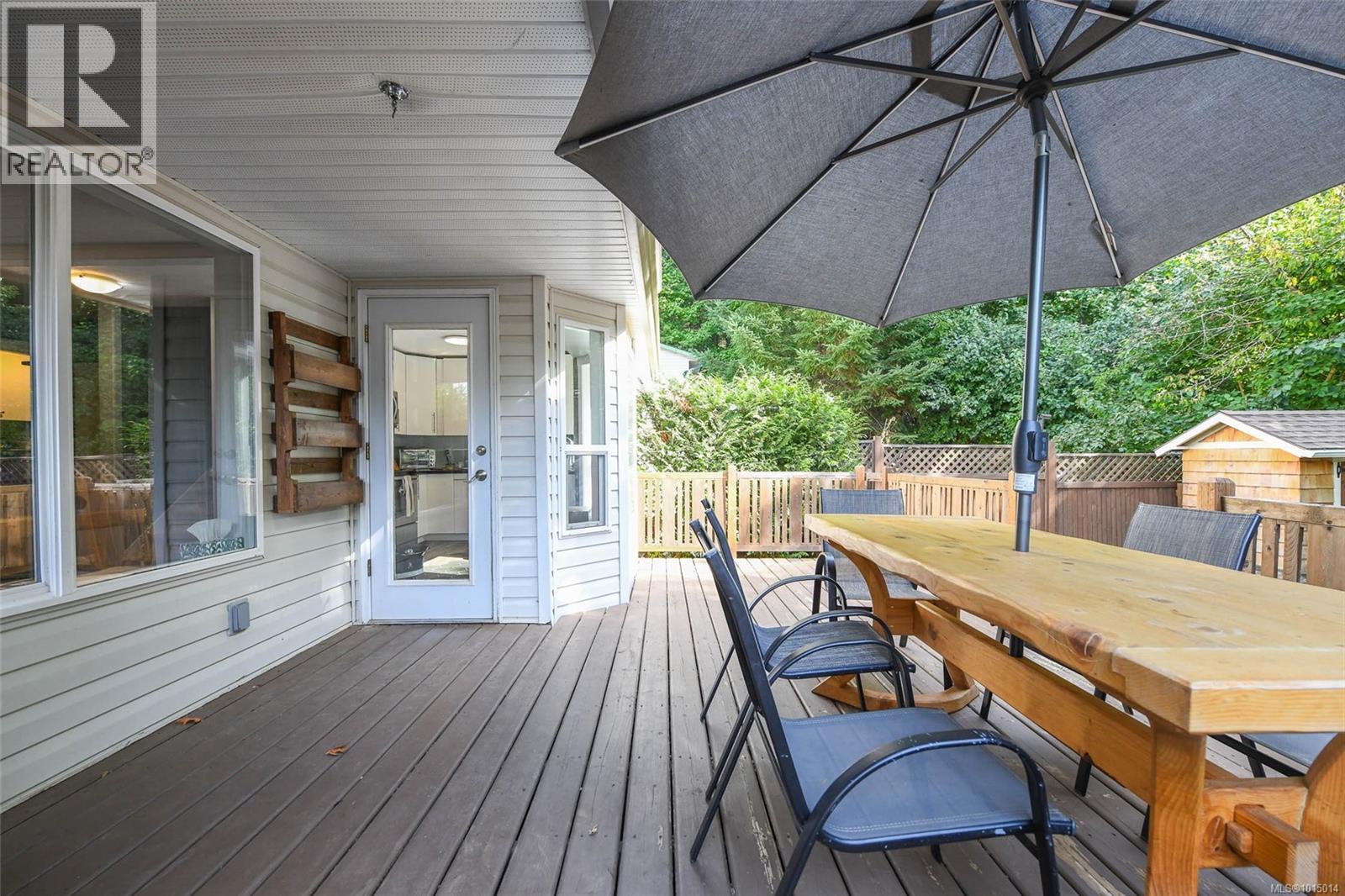 B 1102 1st St, Courtenay