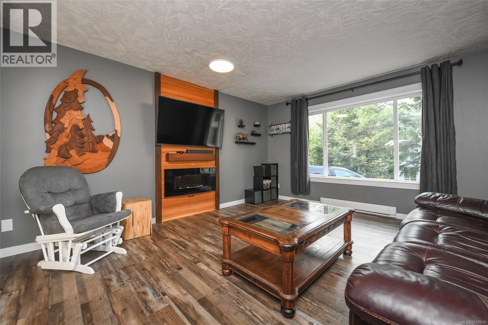 B 1102 1st St, Courtenay