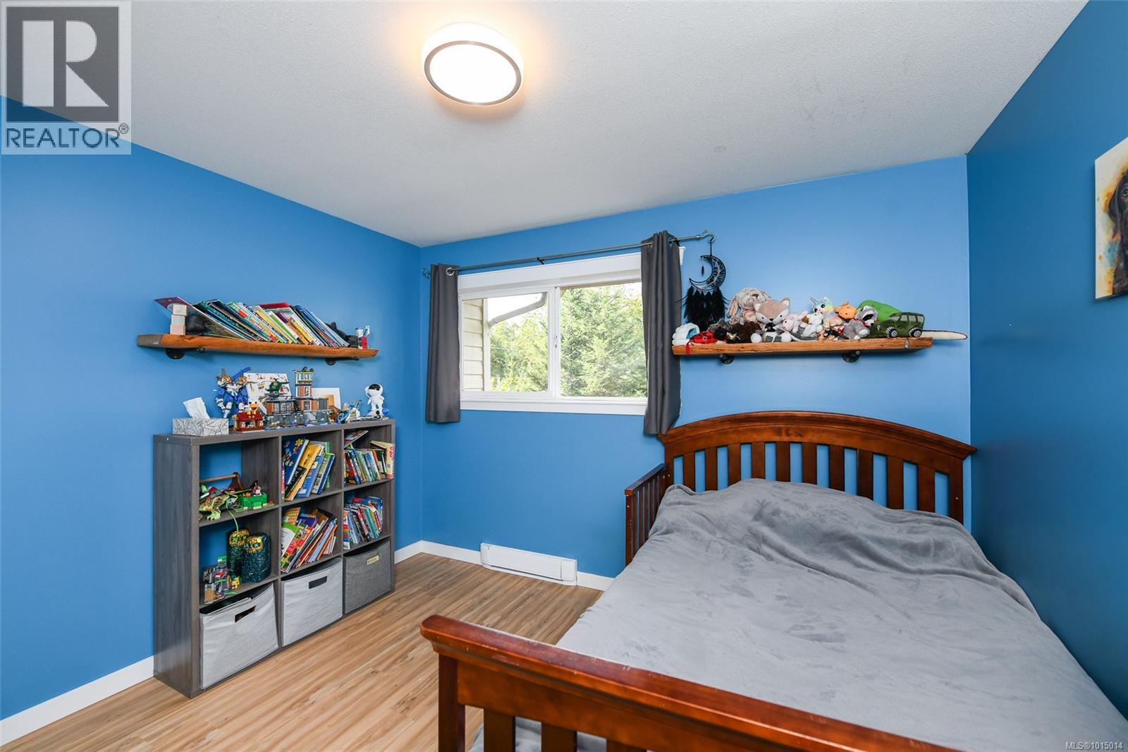 B 1102 1st St, Courtenay