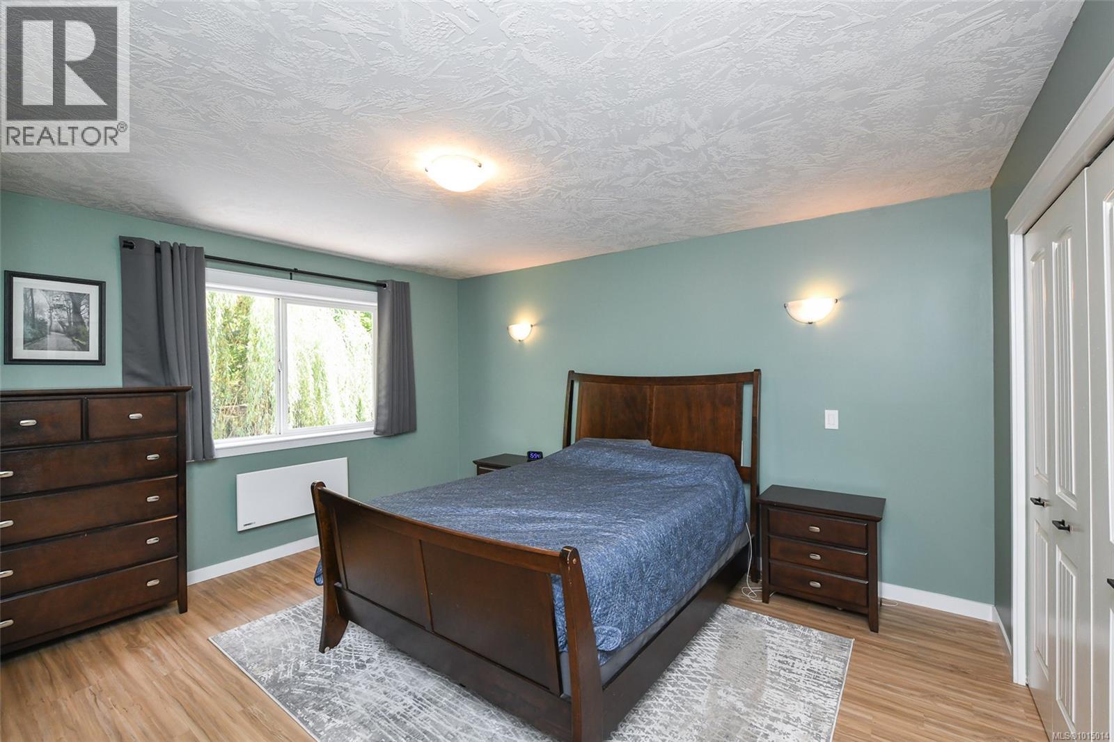 B 1102 1st St, Courtenay