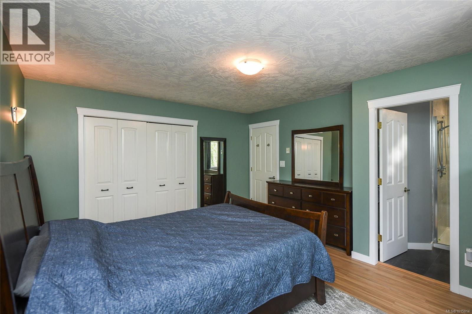 B 1102 1st St, Courtenay
