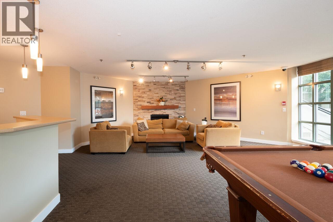 213 9098 HALSTON COURT, Burnaby