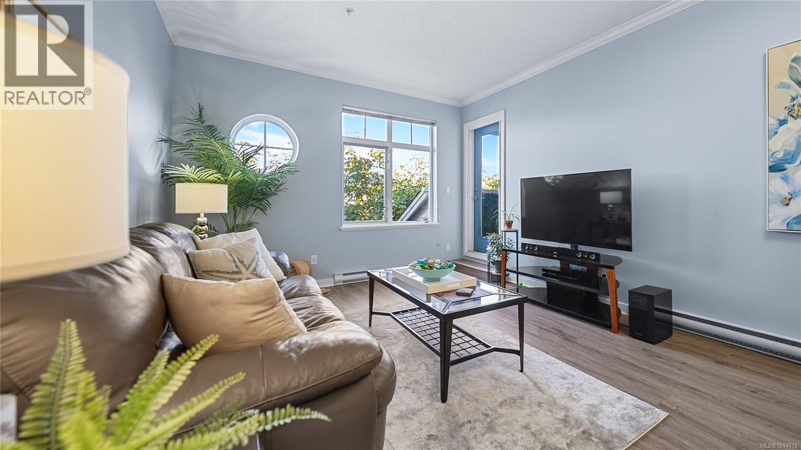 207 7088 West Saanich Rd, Central Saanich