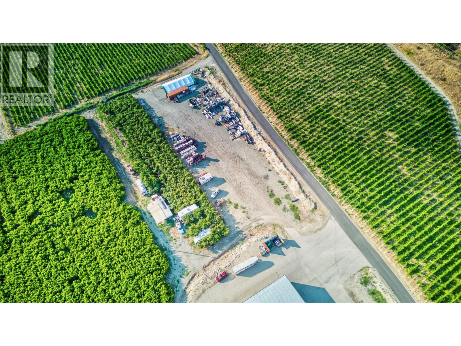 17202 97 Highway, Osoyoos