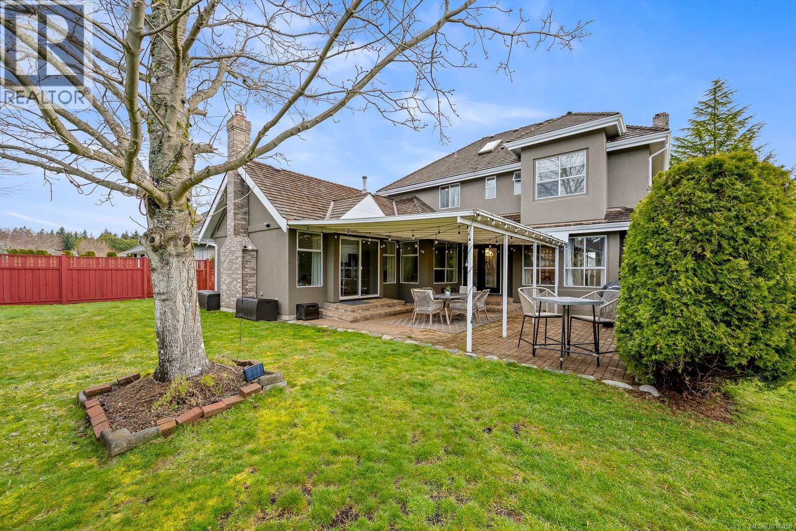 931 Crown Isle Dr, Courtenay