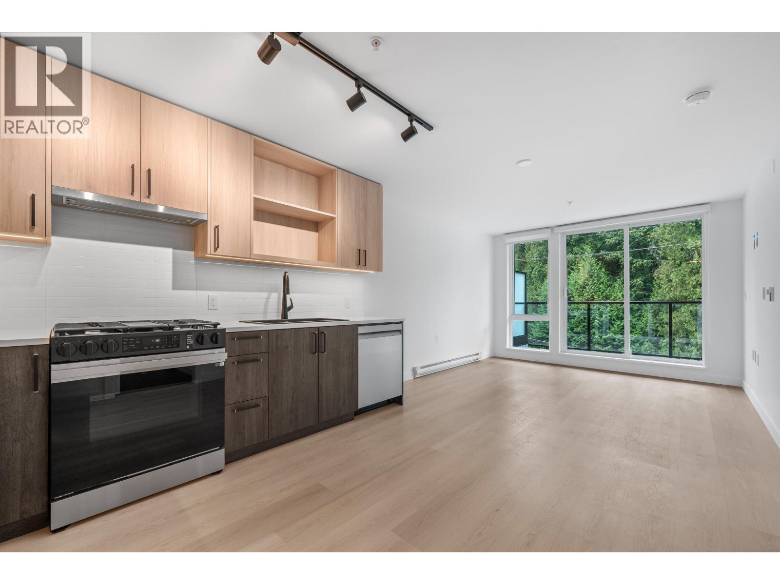 402 1100 CLARKE ROAD, Port Moody
