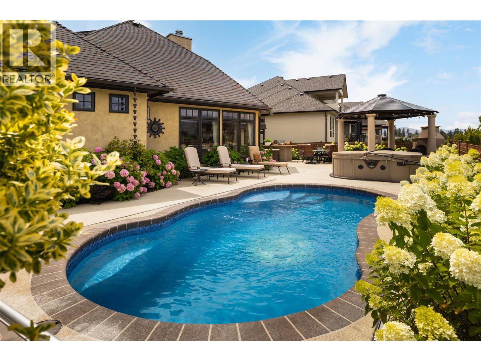 4768 CARMEL Crescent, Kelowna