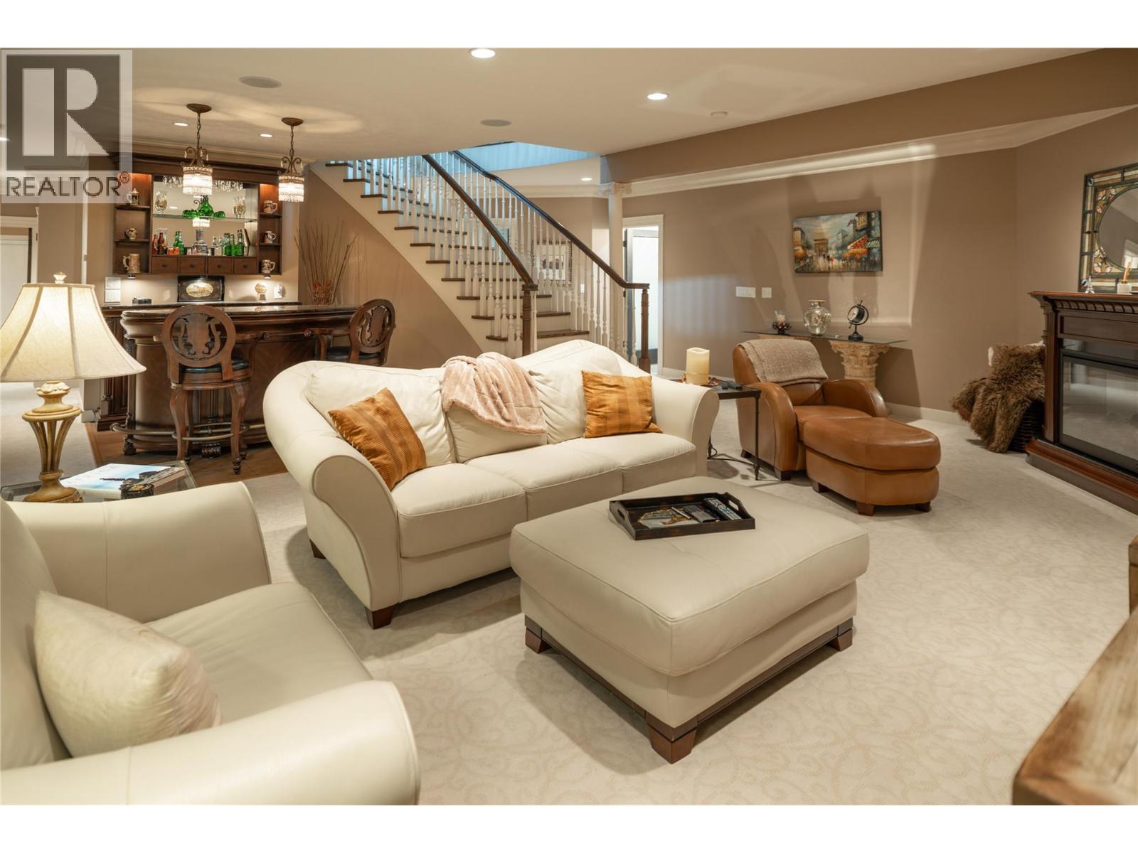 4768 CARMEL Crescent, Kelowna