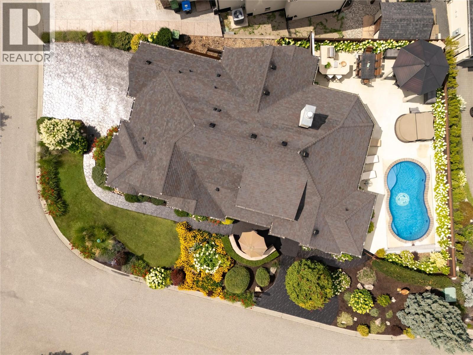 4768 CARMEL Crescent, Kelowna