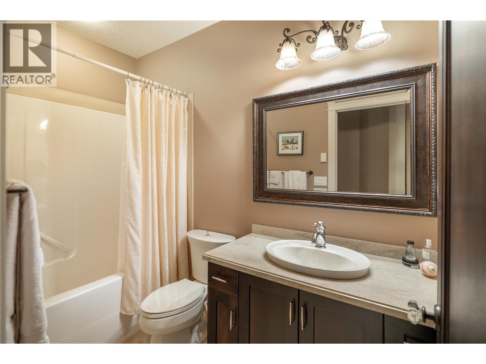 4768 CARMEL Crescent, Kelowna