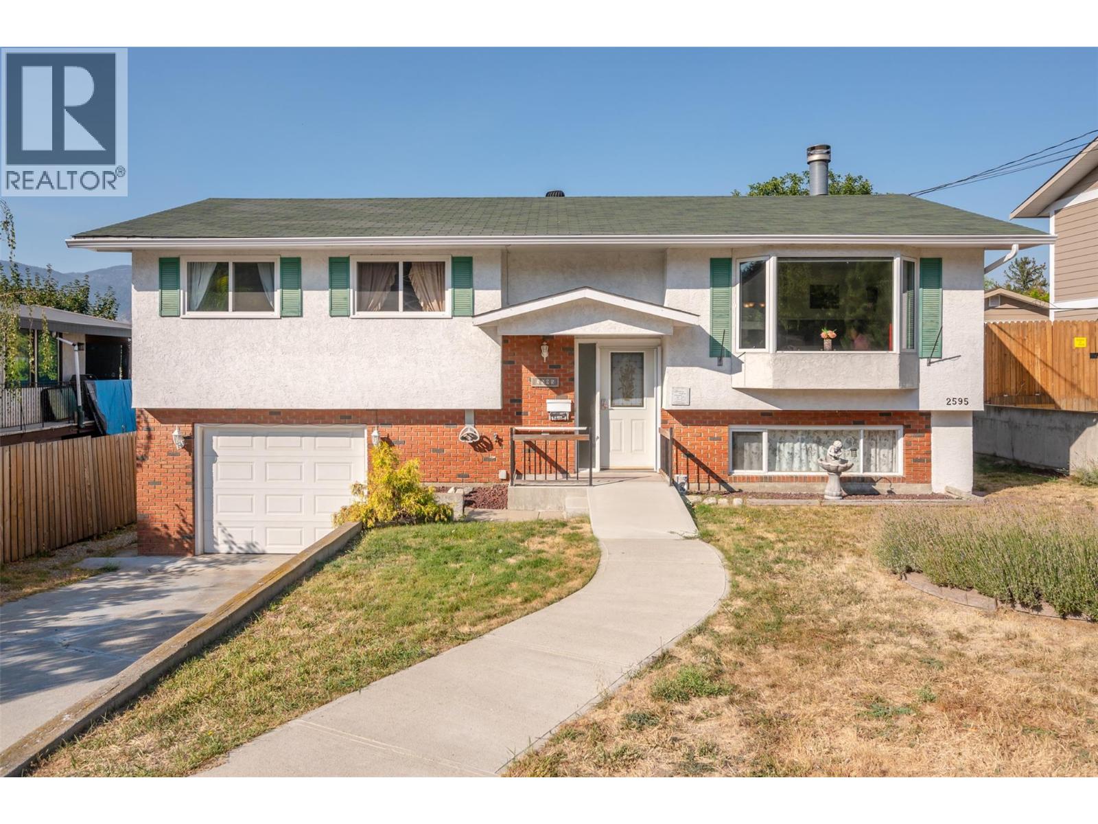 2595 Dartmouth Drive, Penticton
