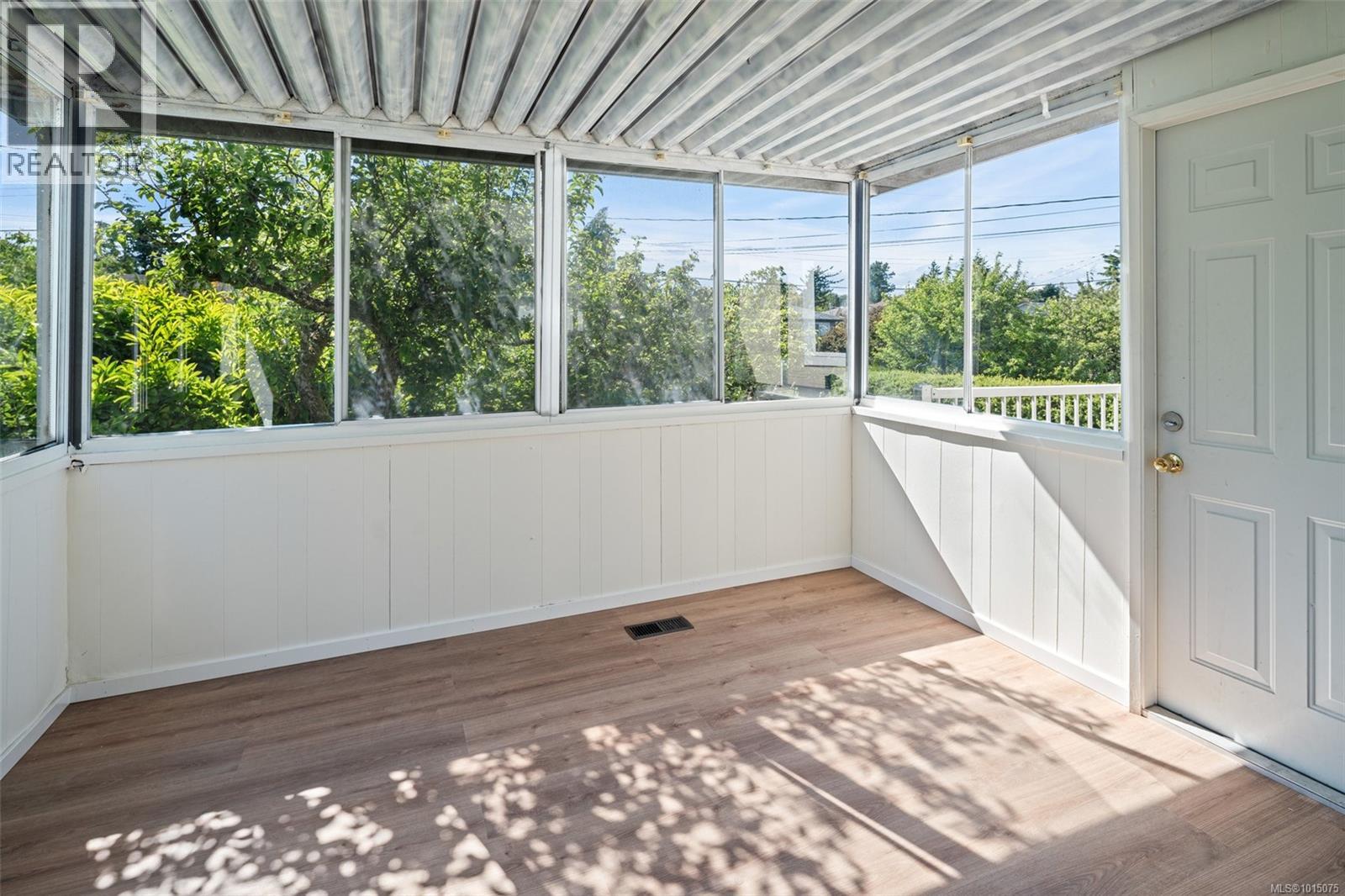 3980 Oakwood St, Saanich